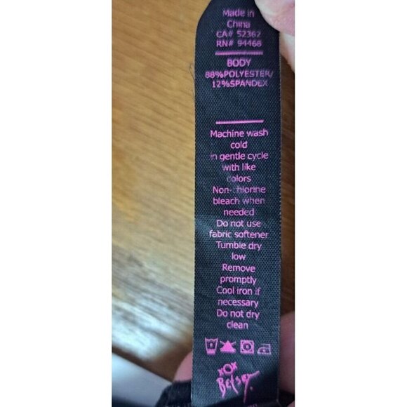 Betsy Johnson Performance Women XL Multicolor Floral Sports Bra Removeable Pads - Picture 6 of 6